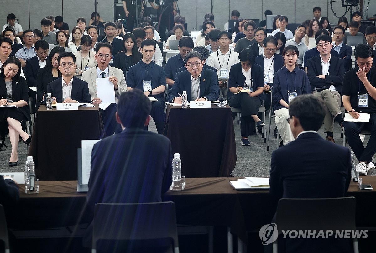 청년·전세대출 갑론을박…'주거사다리' 놓고 벌어진 진보와 보수의 대립